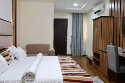 Royal Motherland Suite